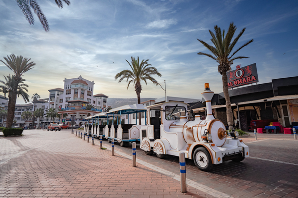 Lever de soleil sur la corniche au Maroc, premier choix touristique en Afrique